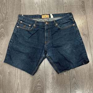Rocawear Denim Company Classic Cut-Off Denim Shorts Size 36